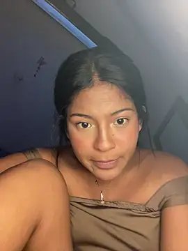 LeahBar webcam