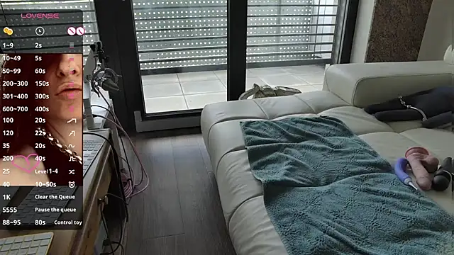 SeXyLolia111 webcam