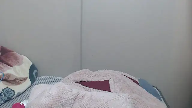 ExtraDoll webcam