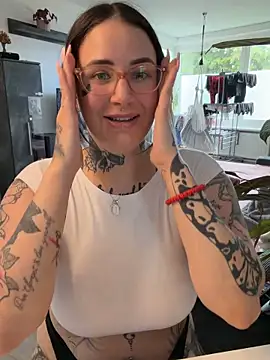 NyxTattoo webcam