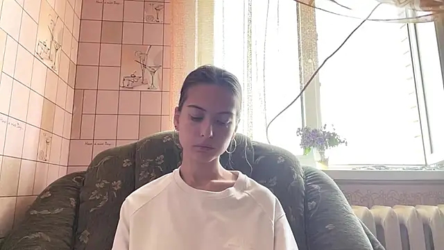 AlesiaGrainger webcam