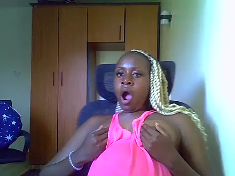 slimshazie webcam