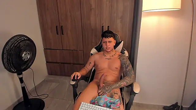 Jake_simons webcam
