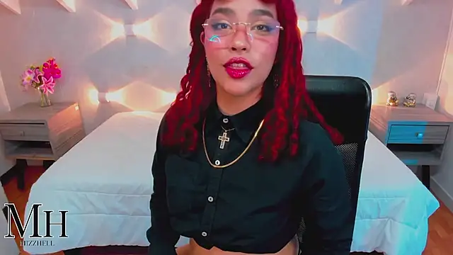 MizzHell live sex cam