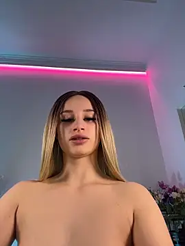 ScarletFlameee webcam