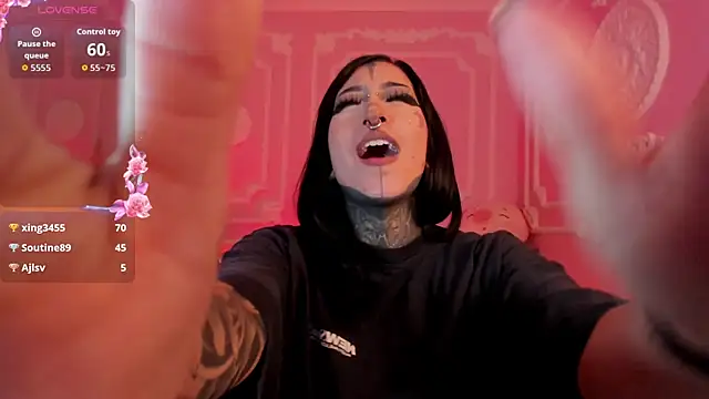 Kat_VonDe webcam