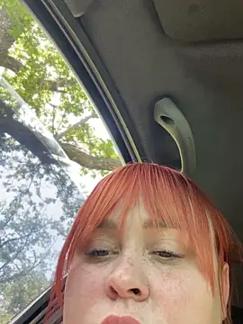 LadyDreams11 webcam