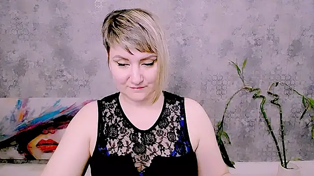 djullia - Djullia's free webcam - UK Sex Cams