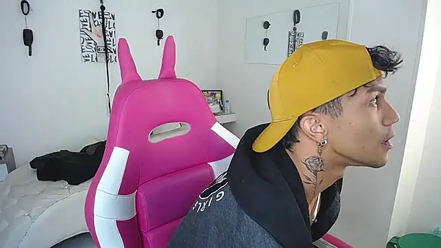 Leonard_Price webcam
