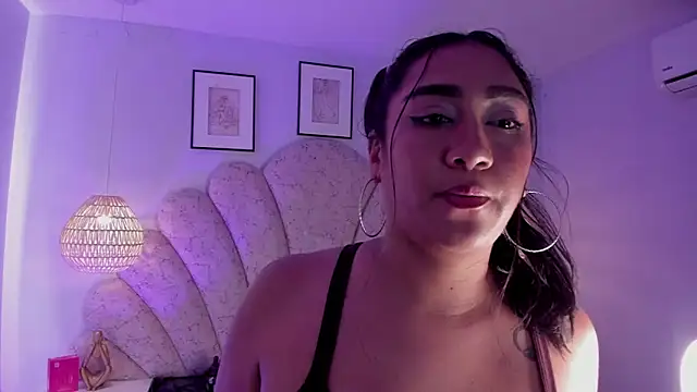 zoe_blosson webcam