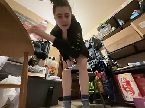 Snowbunnycake_131 webcam