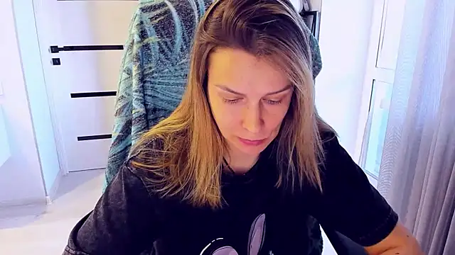 AlexiaDarren webcam