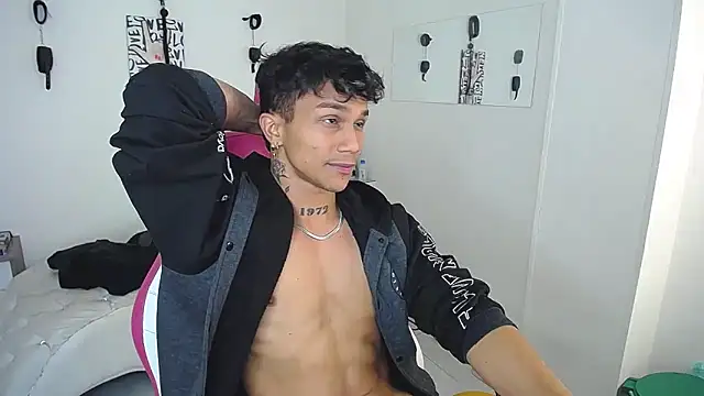 Leonard_Price webcam