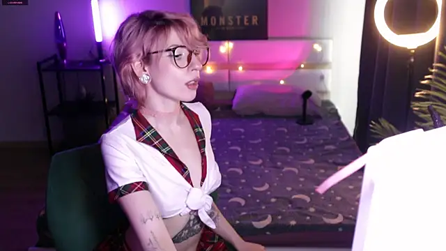 _moonlight_t - _Moonlight_t's free webcam - UK Sex Cams