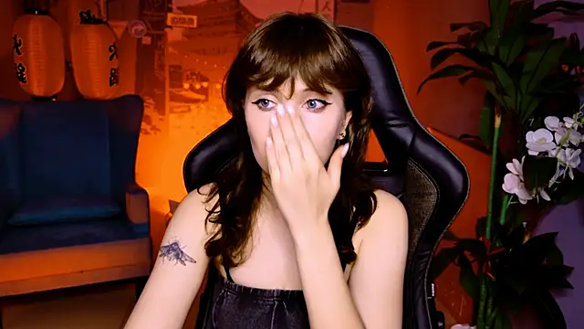 LolaDominara webcam