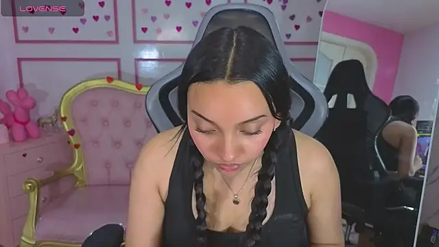 lia_harper_t webcam