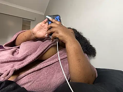 MissLola27 webcam