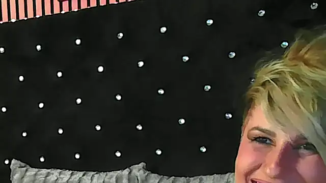 InannaStar webcam