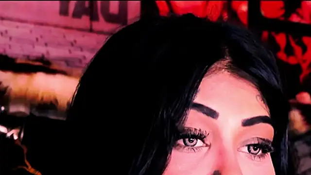 indian_dreamgirl webcam