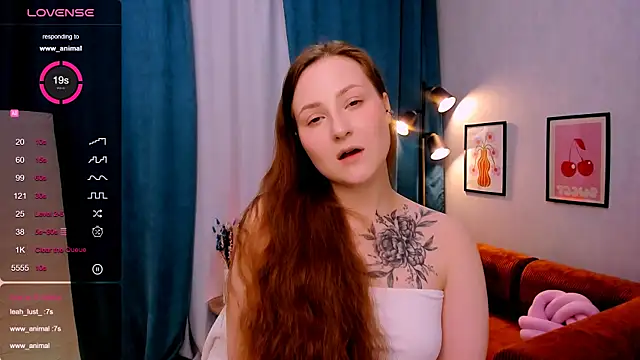 velvet_cherry_ webcam