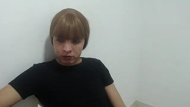 estefania224 webcam