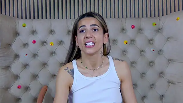 PlayfulShow webcam