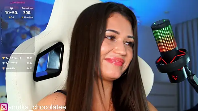 Adel_chocolate_ webcam
