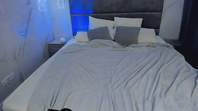 Chloee_White webcam