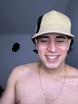 Maximuz1920 webcam