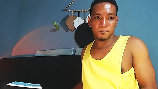 Grandeygruesa1 live sex cam