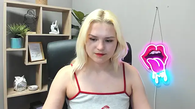 SweetLilyxo webcam