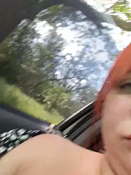 LadyDreams11 webcam