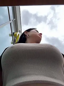 Wet__Bunny webcam