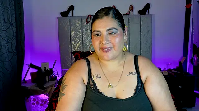 AndreaKinky webcam