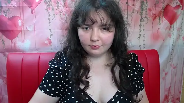 NeonilaLisova webcam