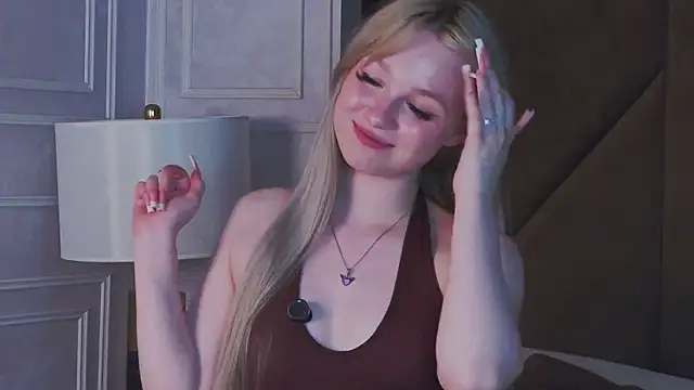 Shy_Barbie webcam