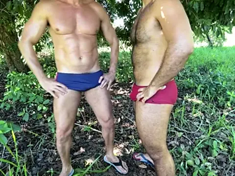 CasadoLutadorBigStuds webcam