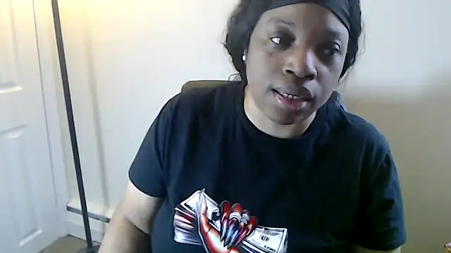 Sexymona1218 webcam