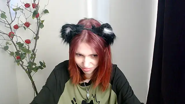 GuessMe___ webcam