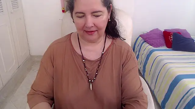 leonela_69 webcam