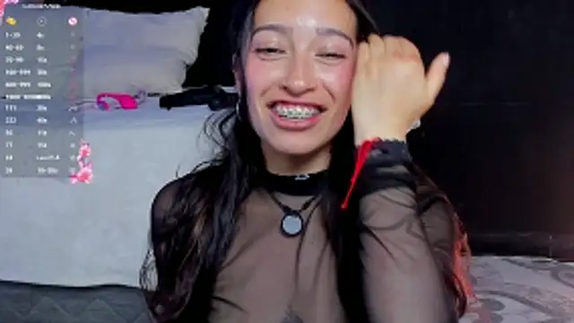 Noaah25_ webcam