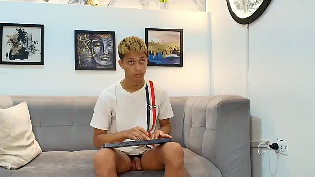 GOLD_BOYS webcam