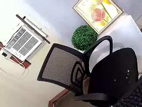 Ms_SultrySallyyxx webcam
