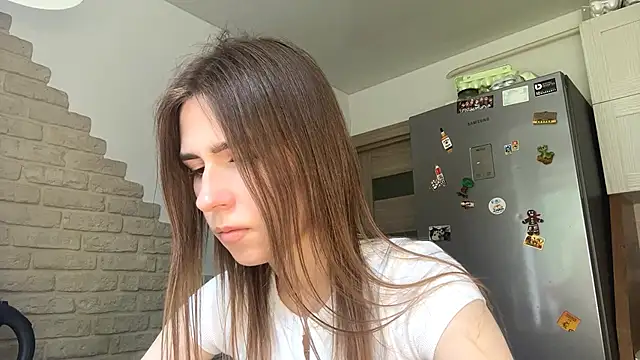 ZaraGuyette webcam