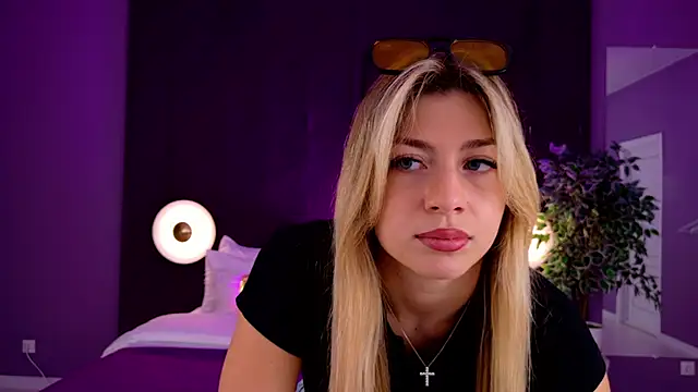 HelenaMorgan webcam