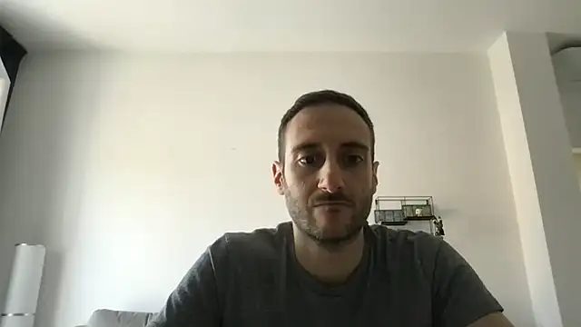 LukaShyGuy webcam