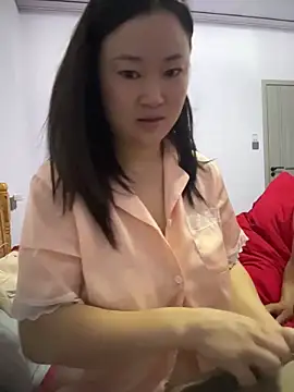 xiaoxiaoaini520 webcam