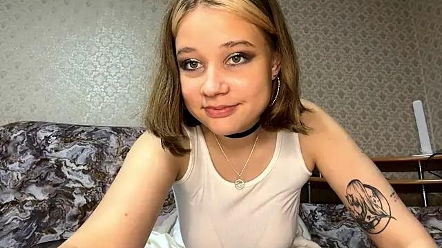 HildeConery webcam