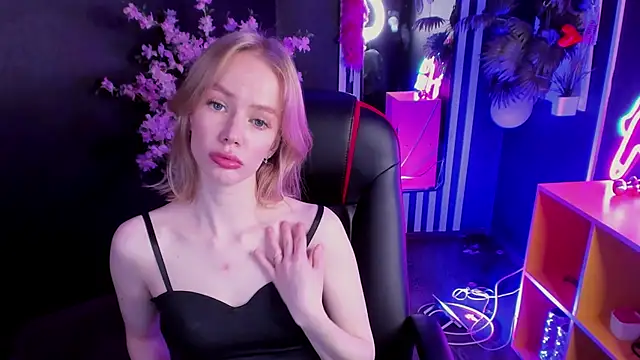Poly_Sweet webcam