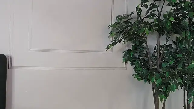 IvyLustt webcam